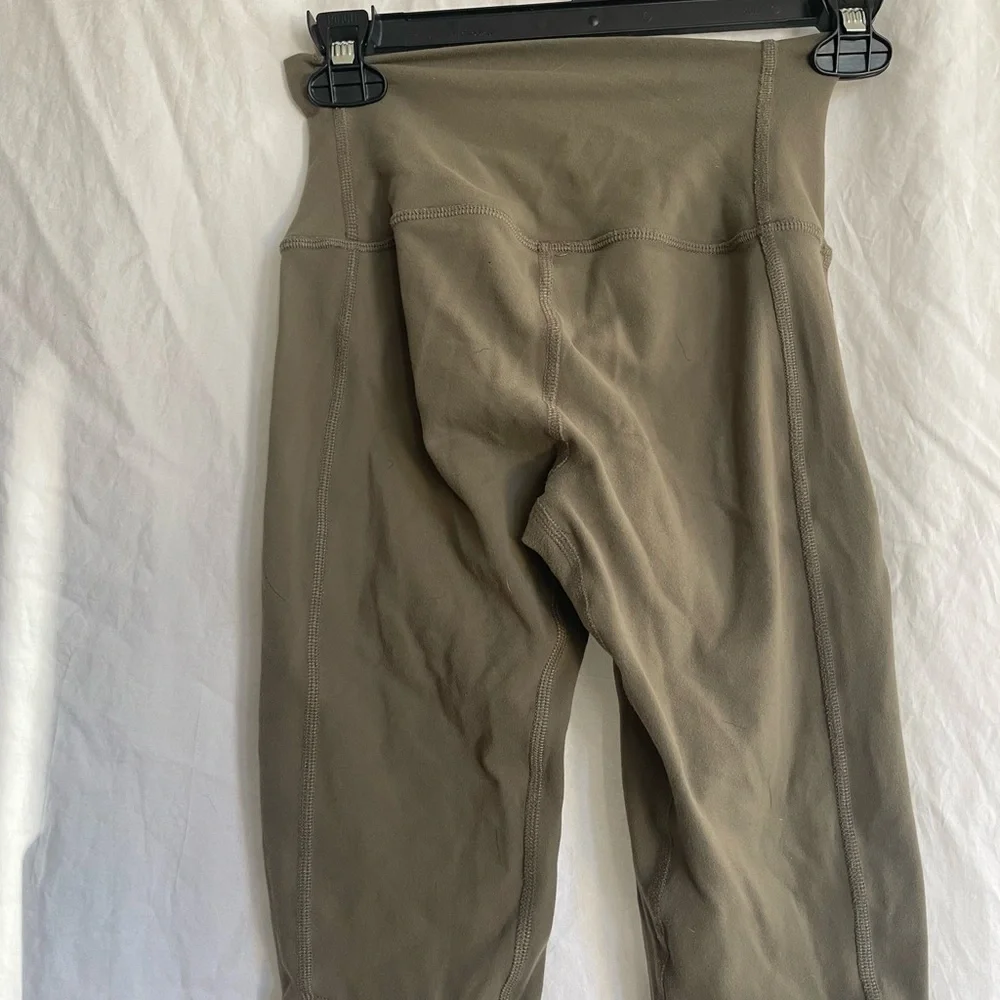 Alo Yoga High-Waisted Moto Legging Olive Ribbed Mesh Performance Tights Size XXS